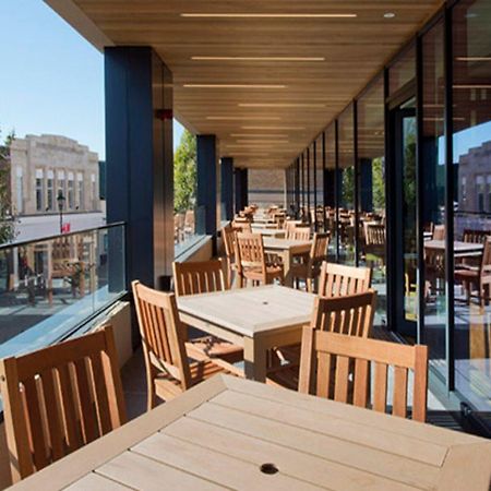 Premier Inn Staines Upon Thames Exteriör bild